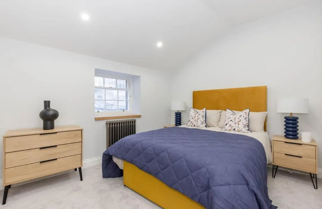 Dragon Suites - Yukina Suite - 2 Bed City Centre House With Garden-1